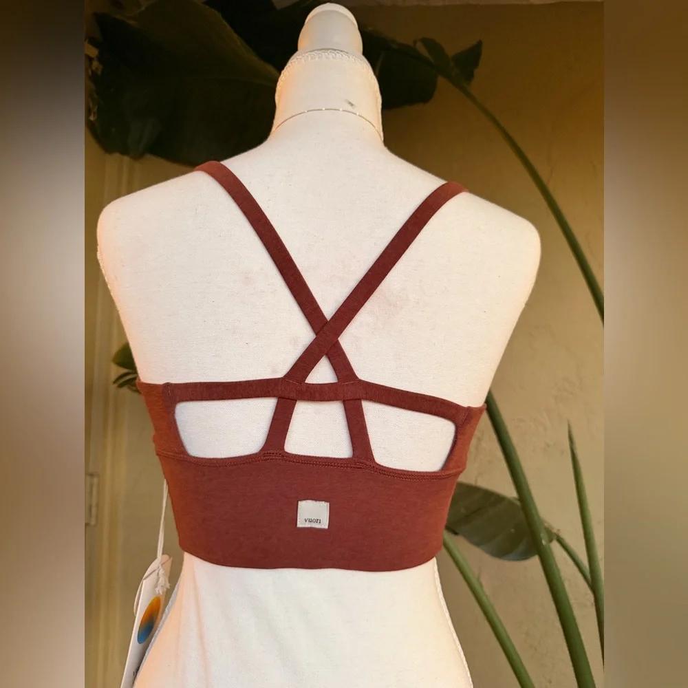 Vuori Women's Crossback Bralette in Rust